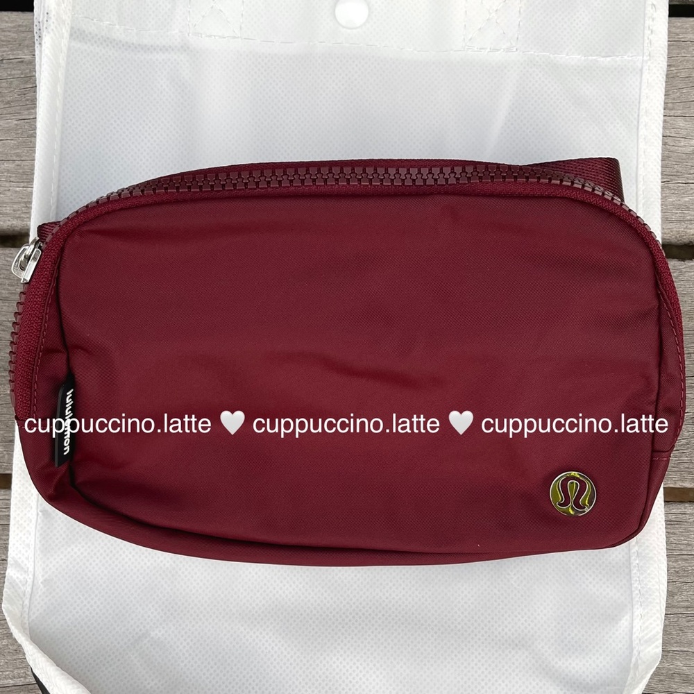 ❤️NWT🍷Lululemon Athletica Everywhere Belt Bag in Red Merlot - Extended Strap